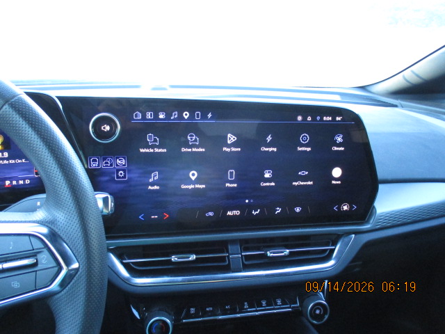 2025 Chevrolet Equinox EV LT - Photo 17